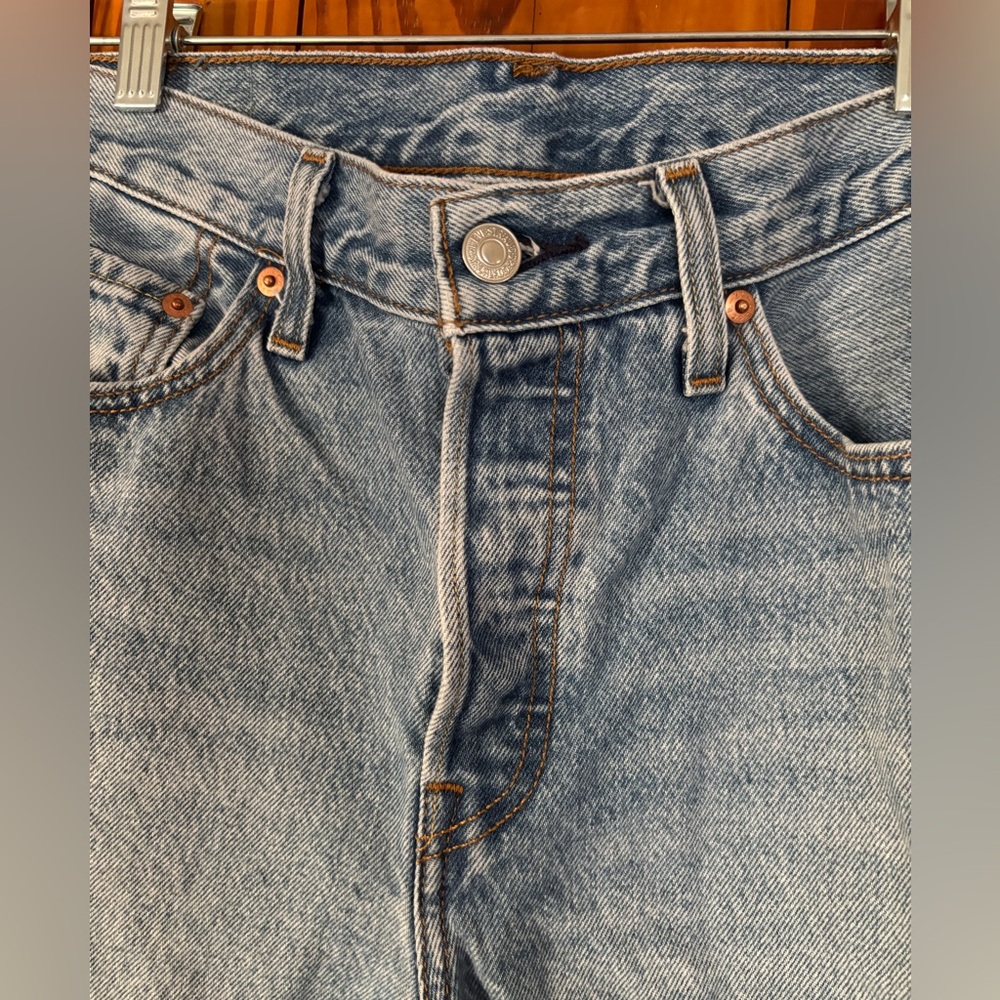 501 Levi's Distressed Straight Leg Jeans Womens 29 - Picture 3 of 8